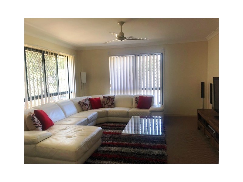 1 Castlewellan Circuit, Warner QLD 4500