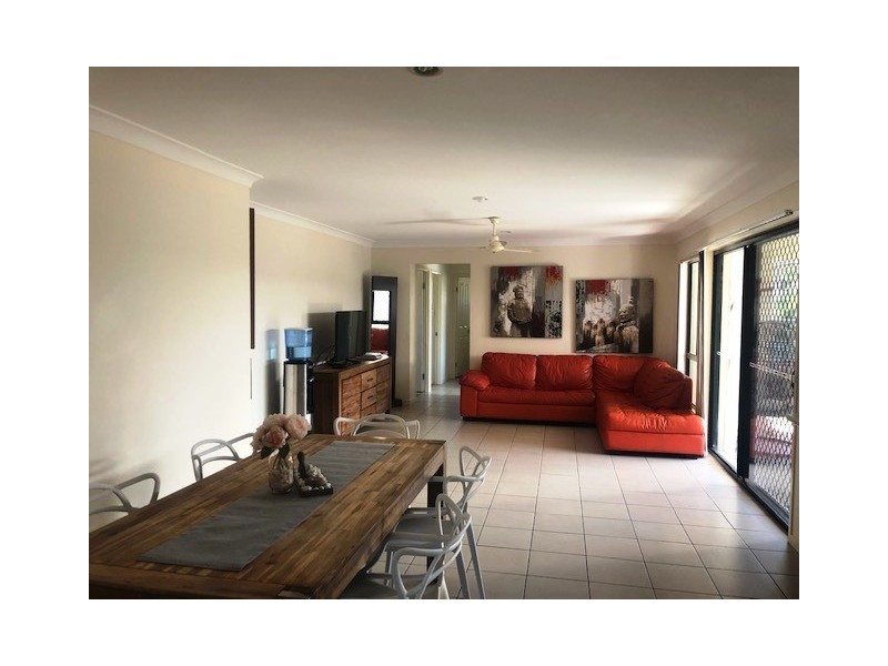 1 Castlewellan Circuit, Warner QLD 4500