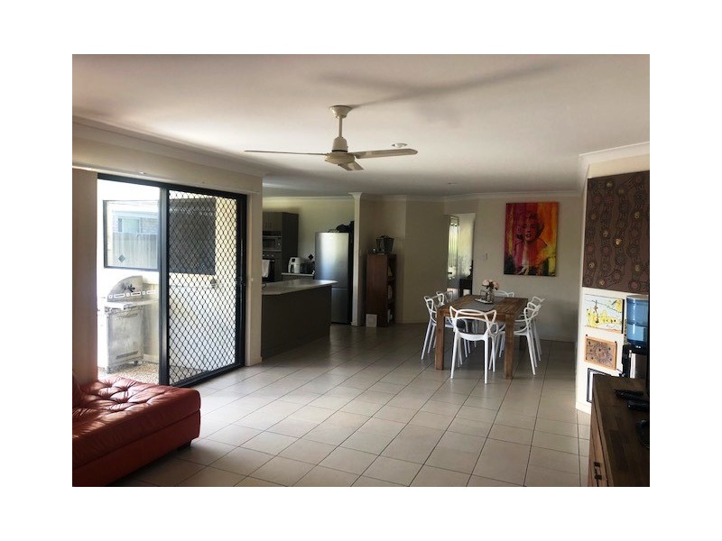 1 Castlewellan Circuit, Warner QLD 4500