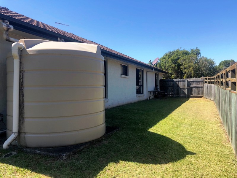 1 Castlewellan Circuit, Warner QLD 4500