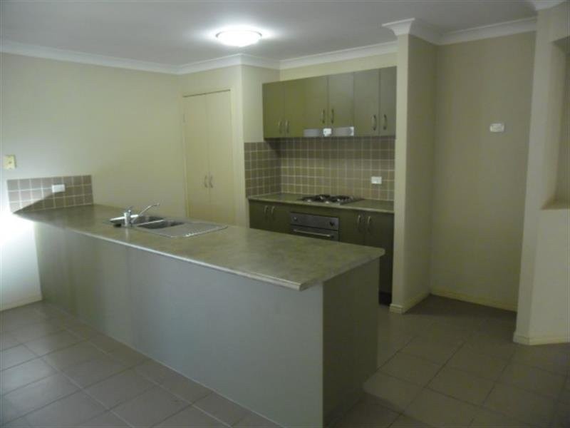 1 Plum Court, Redland Bay QLD 4165