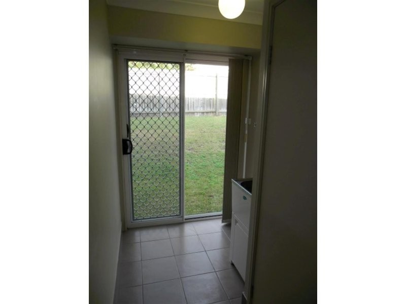 1 Plum Court, Redland Bay QLD 4165