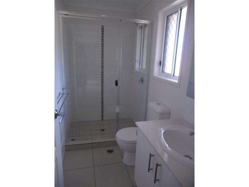 8 Willow Rise Drive, Waterford QLD 4133