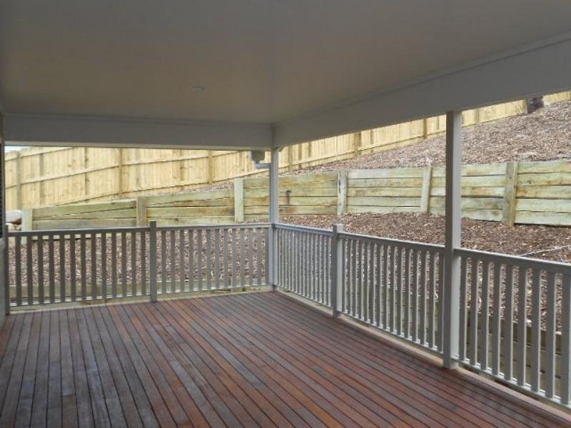 32 Andrew Walker Drive, Goodna QLD 4300