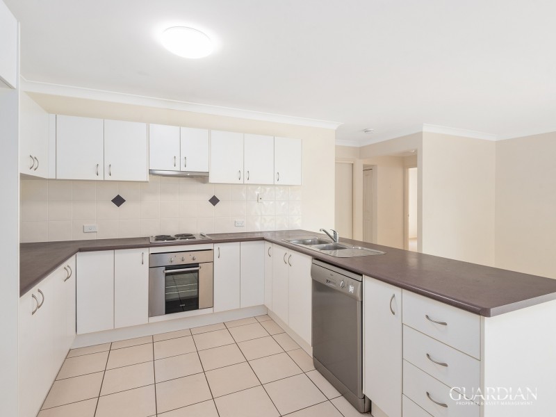 12 Vernon Place, Edens Landing QLD 4207
