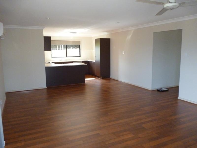 5 Oliver Drive, Redbank Plains QLD 4301