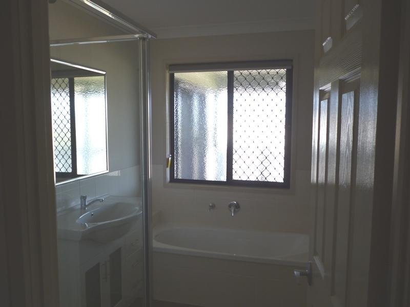 5 Oliver Drive, Redbank Plains QLD 4301