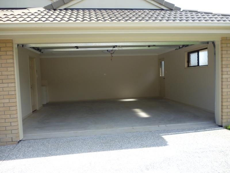 5 Oliver Drive, Redbank Plains QLD 4301