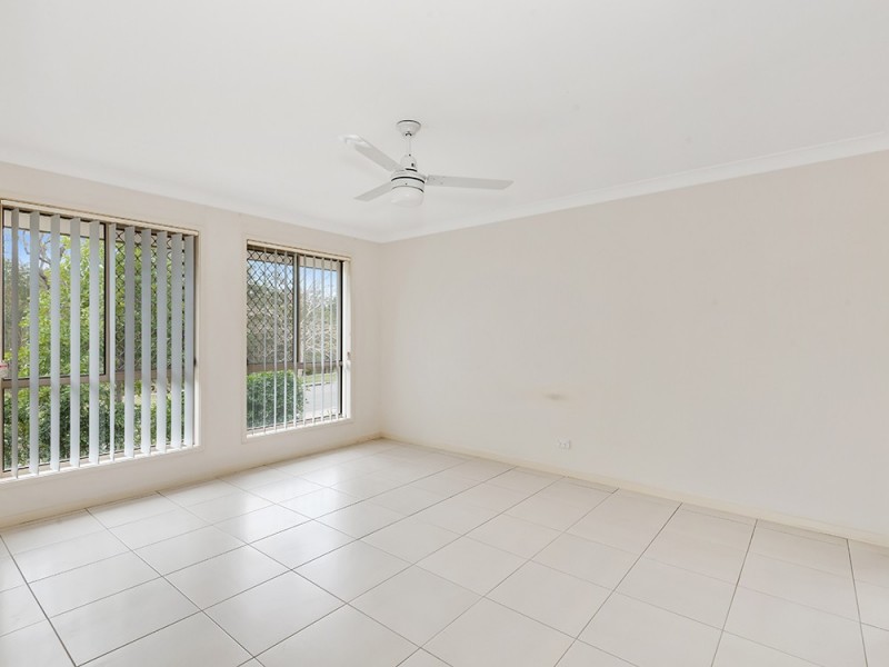 50 Wyndham Circuit, Holmview QLD 4207