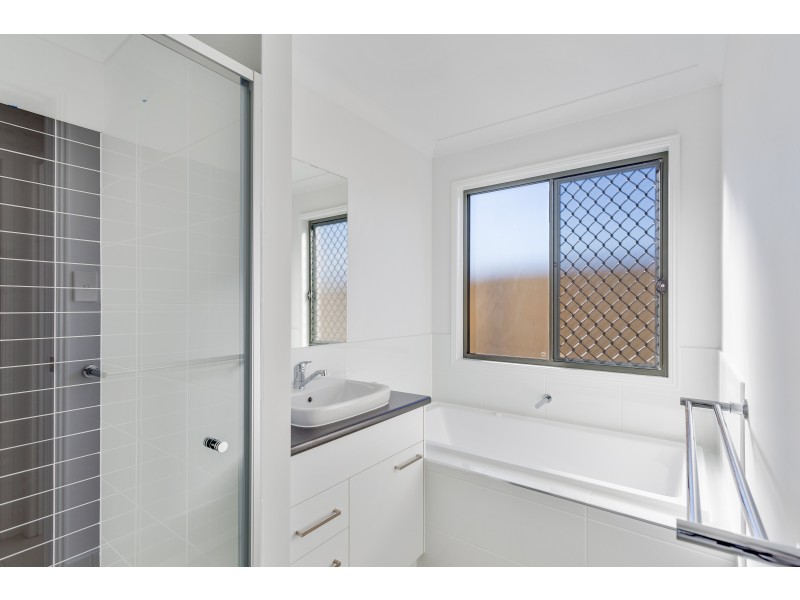 1/5 Neale  Road, Morayfield QLD 4506