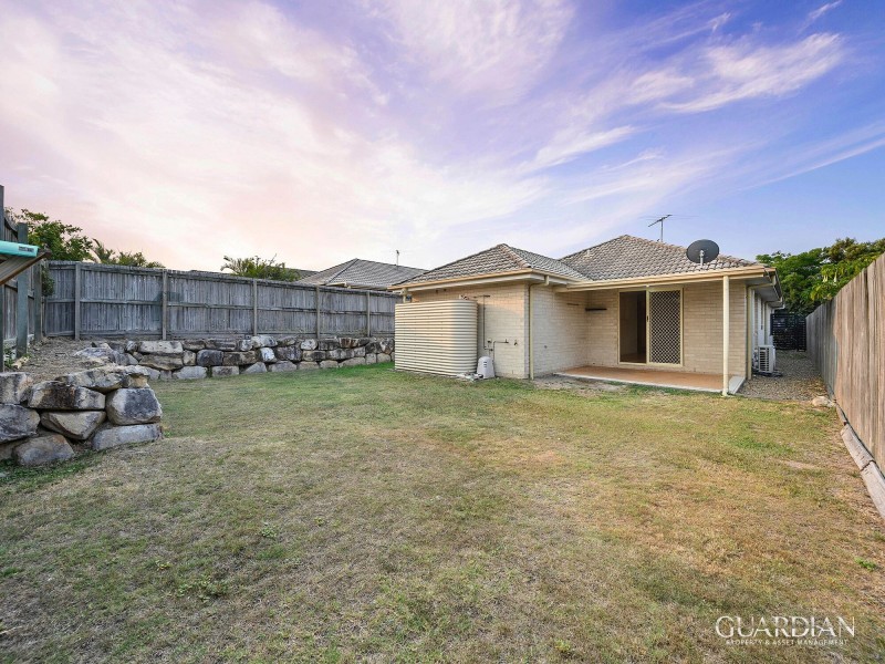 32 Pepper Tree Drive, Holmview QLD 4207