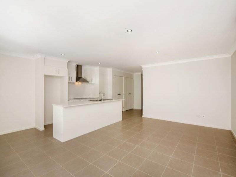 3B Dillon Avenue, Augustine Heights QLD 4300