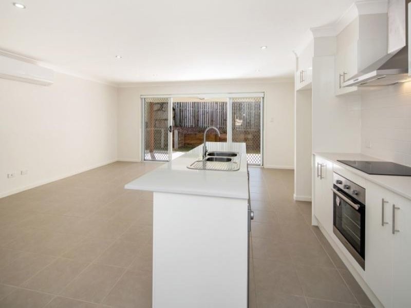 3B Dillon Avenue, Augustine Heights QLD 4300