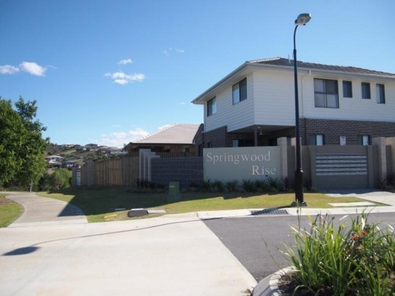 4 Rise Circuit, Pacific Pines QLD 4211