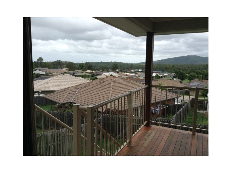 28 Summit Parade, Bahrs Scrub QLD 4207