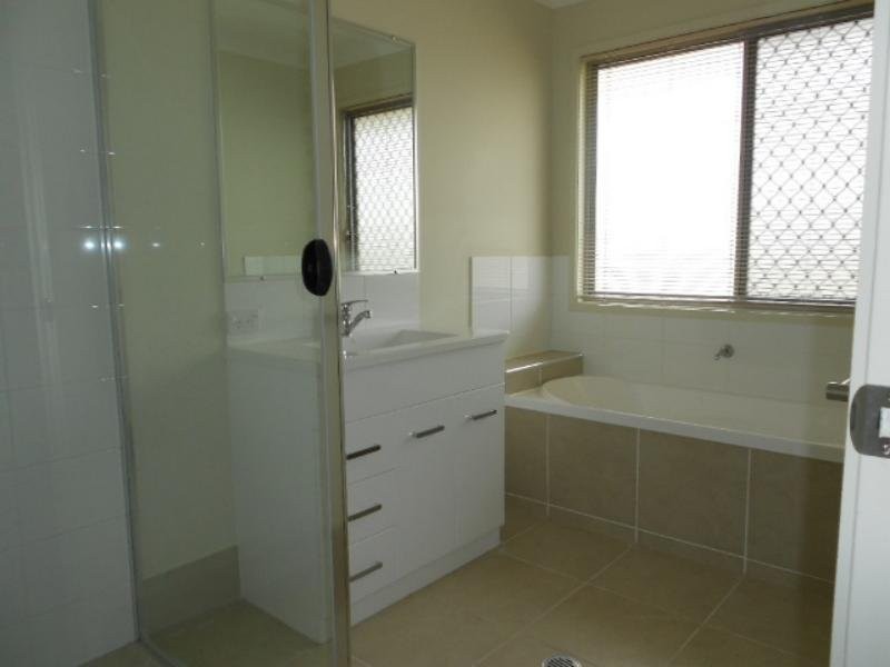 123 Whitmore Crescent, Goodna QLD 4300