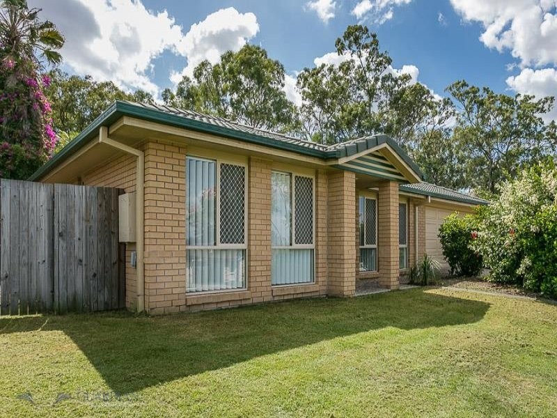 12 Hill End Avenue, Hillcrest QLD 4118