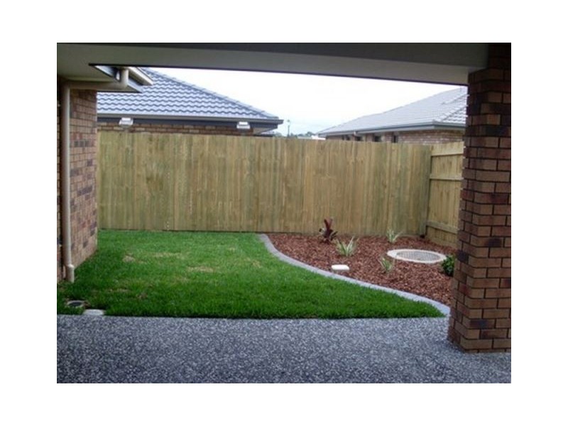 10 Fourth Avenue, Marsden QLD 4132