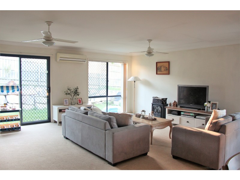 7 Puccini Place, Mackenzie QLD 4156