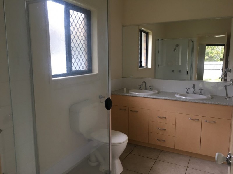 2 Rathbone Court, Mudgeeraba QLD 4213