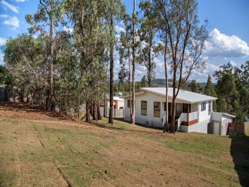 18 Bluebell Place, Brookwater QLD 4300