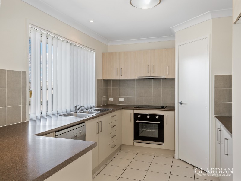 18 Fourth Avenue, Marsden QLD 4132