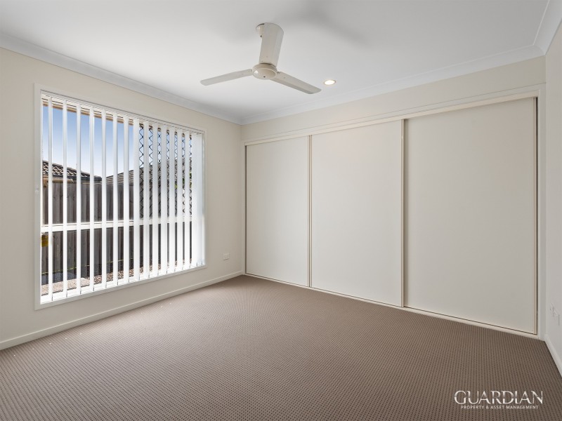 18 Fourth Avenue, Marsden QLD 4132