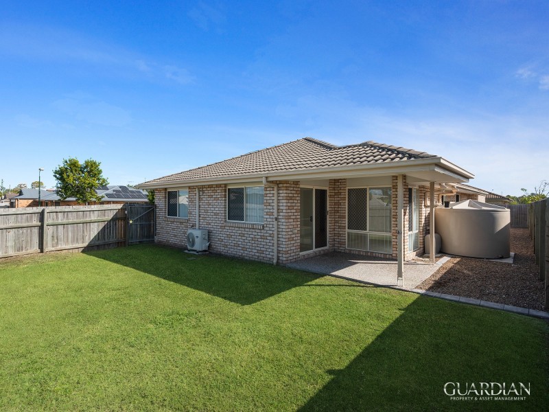 18 Fourth Avenue, Marsden QLD 4132