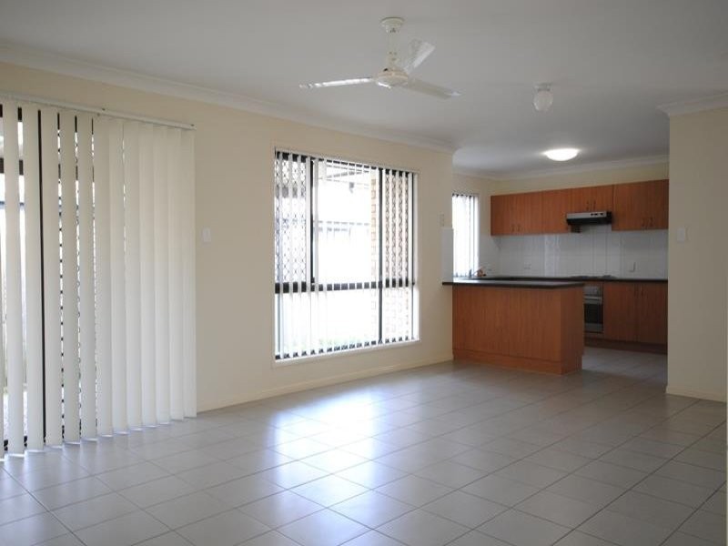 15 Hubner Drive, Rothwell QLD 4022