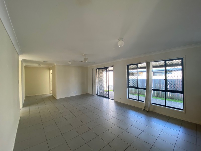 15 Hubner Drive, Rothwell QLD 4022