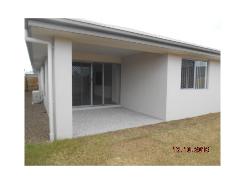 18 Meadows Circuit, Bellbird Park QLD 4300