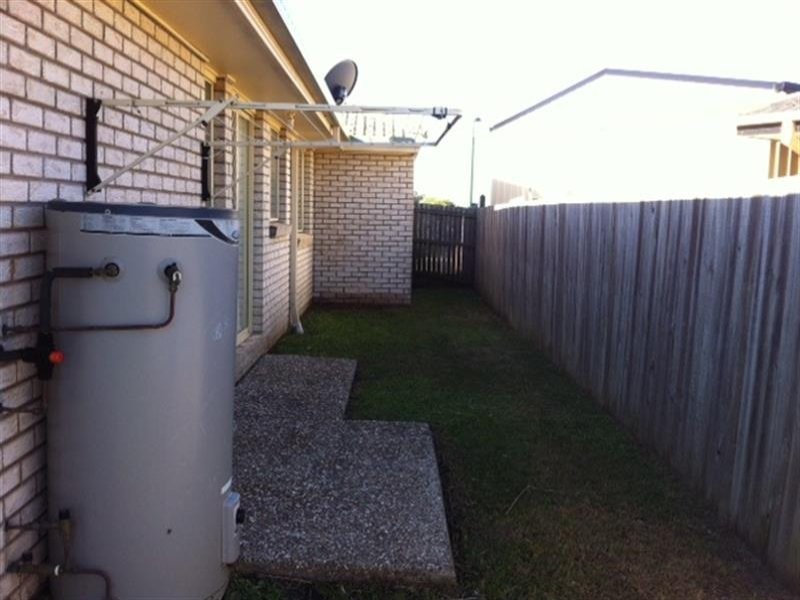 58 Lake Manchester Street, Logan Reserve QLD 4133