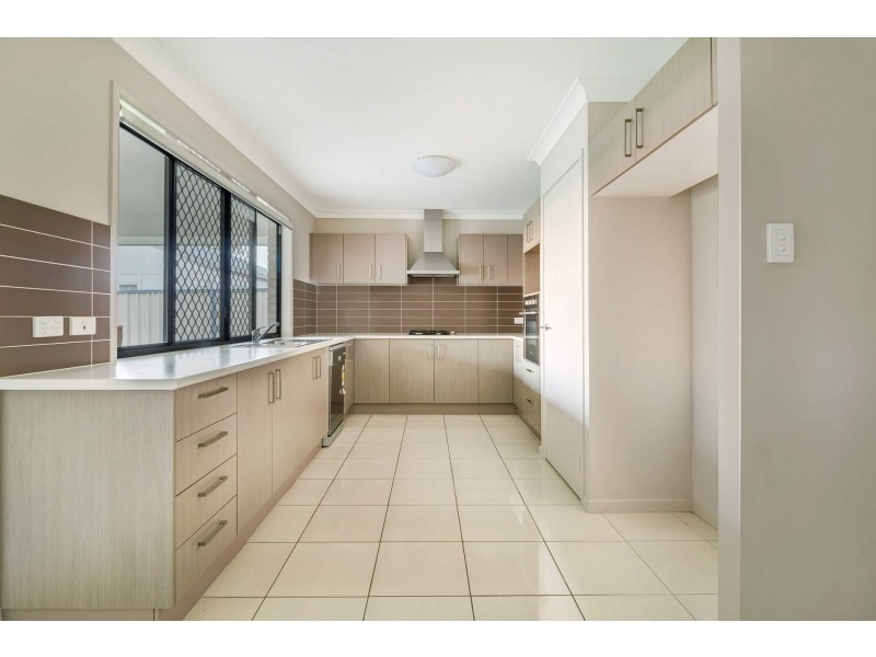 813 Nudgee Road, Northgate QLD 4013