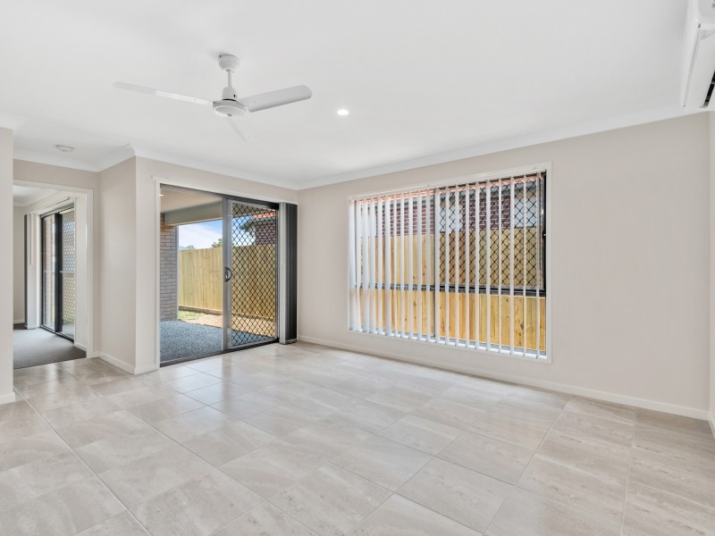 U1/45C Pinelands Street, Loganlea QLD 4131