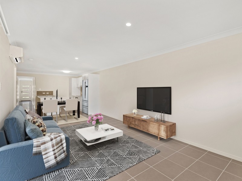 21B Salzburg Drive, Pimpama QLD 4209