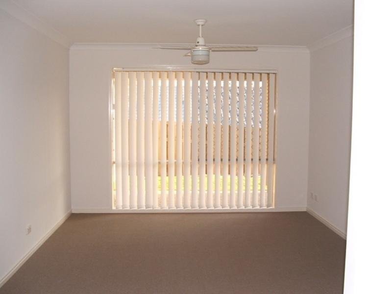 43 Angourie Crescent, Pacific Pines QLD 4211
