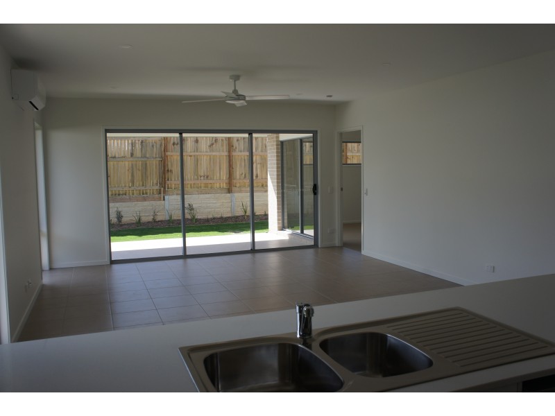 53 Apple Berry Avenue, Coomera QLD 4209