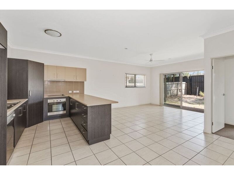 12 Freeman Street, North Lakes QLD 4509