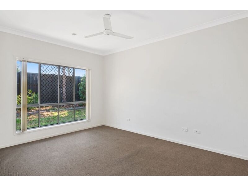 12 Freeman Street, North Lakes QLD 4509