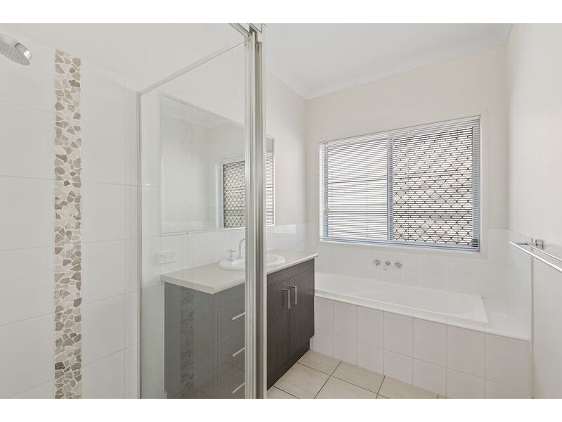 12 Freeman Street, North Lakes QLD 4509