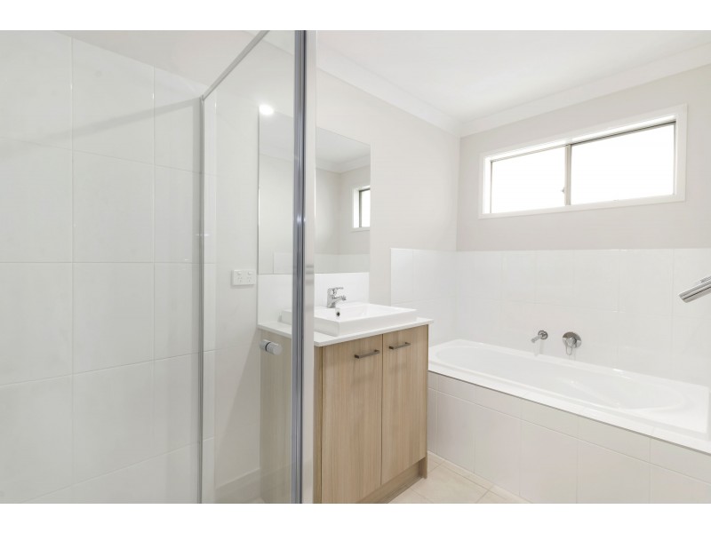 65 Canopus Street, Bridgeman Downs QLD 4035