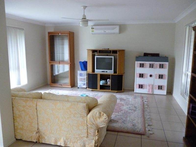 3 Wolfik Drive, Goodna QLD 4300