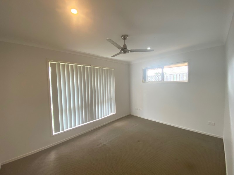 18 Kingfisher Street, Dakabin QLD 4503