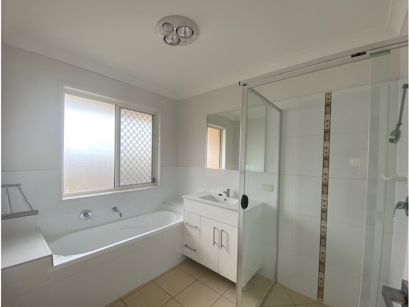 18 Kingfisher Street, Dakabin QLD 4503