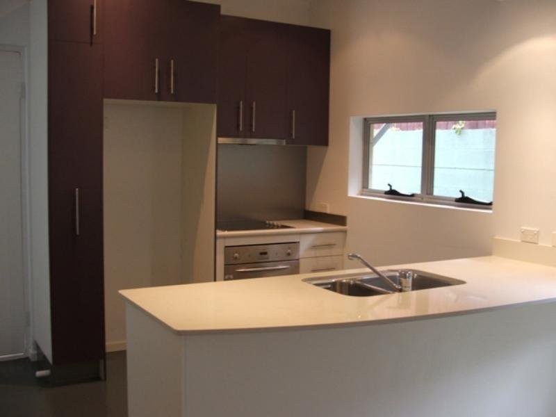 3/12 Dengate Lane, St Lucia QLD 4067
