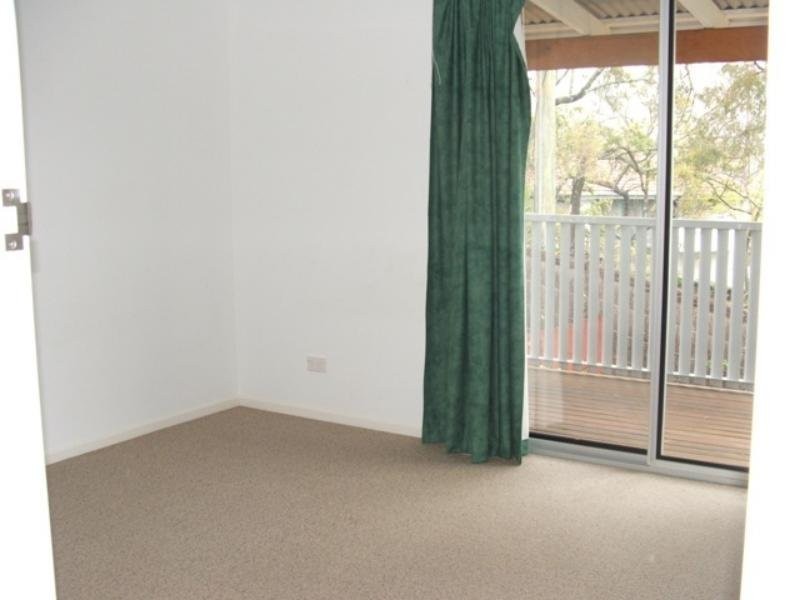 3/12 Dengate Lane, St Lucia QLD 4067