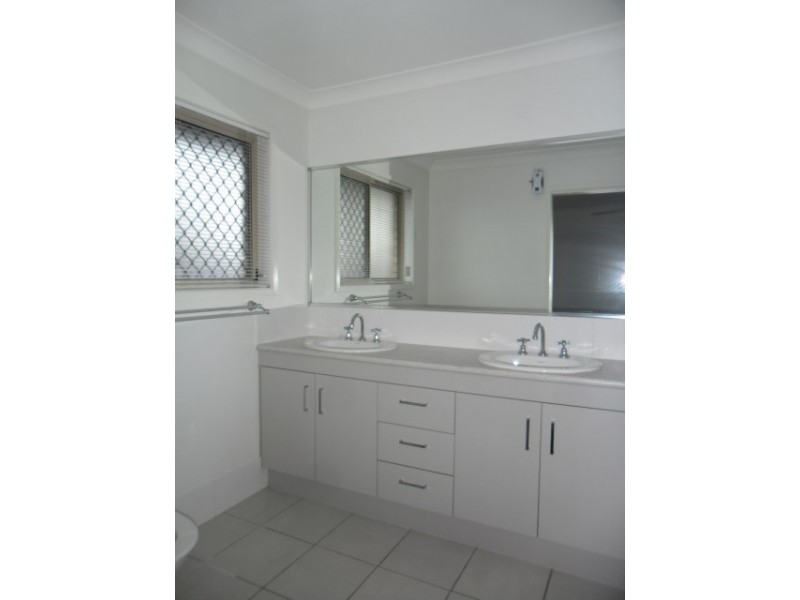 14 Kolora Street, Marsden QLD 4132