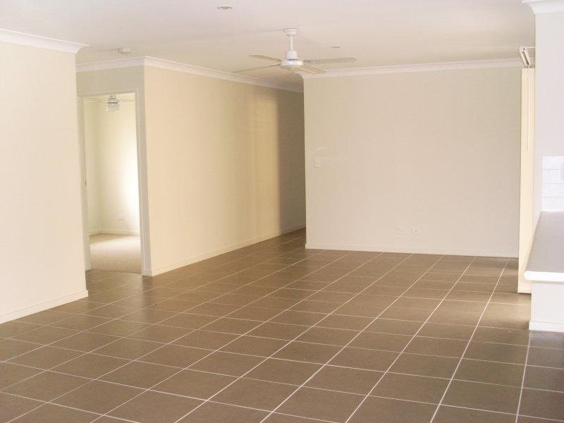 6 Doogal Court, Redbank Plains QLD 4301