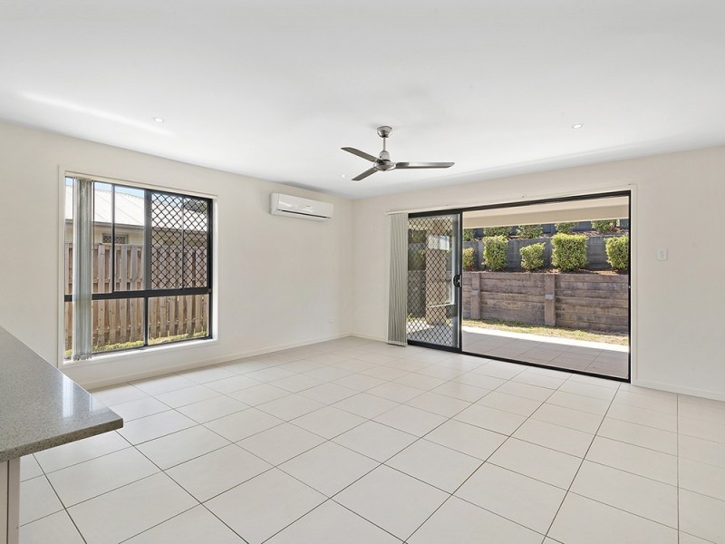 16 Antonio Place, Coomera QLD 4209