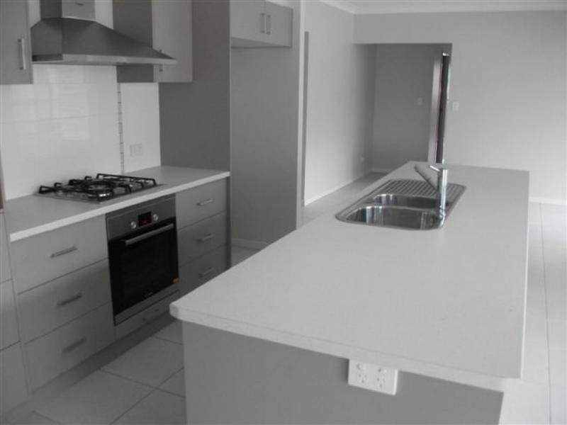 128A Barbaralla Drive, Springwood QLD 4127
